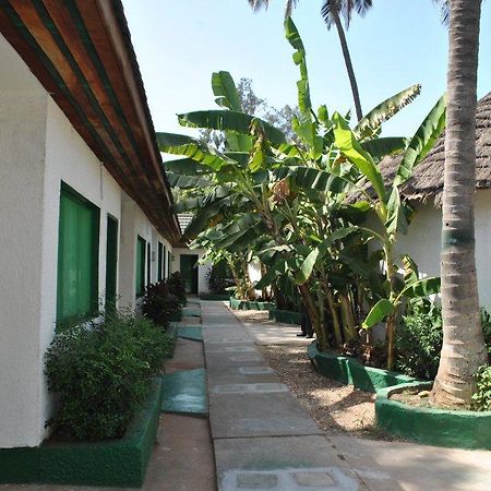 African Village Hotel Bakau Экстерьер фото